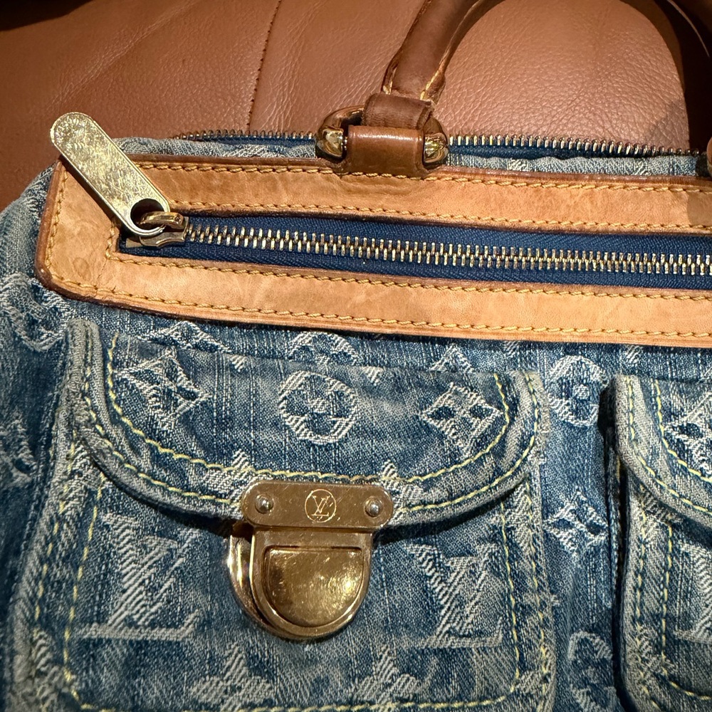 Louis Vuitton Blue Denim Handbag - Picture 2 of 13